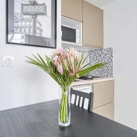A - La Defense Apartment *